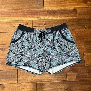 Pretty Paisley Athletic Shorts in Navy